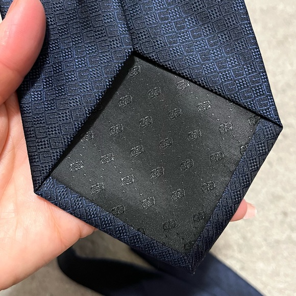 GUCCI Silk Tie Navy Blue Made in Italy - Picture 8 of 10